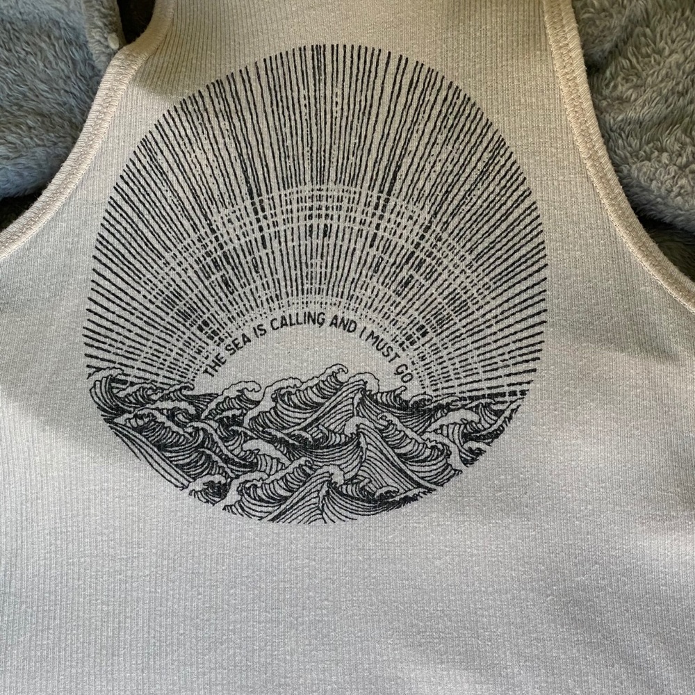Light pink billabong tank